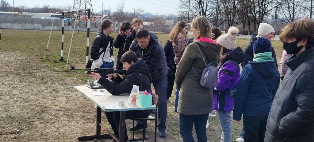 Мешканці Зарічного об'єдналися заради Перемоги!  